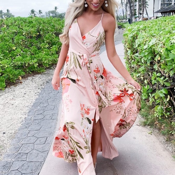 Lulus Dresses & Skirts - Lulu’s Blush Pink Wrap Midi Dress NEW